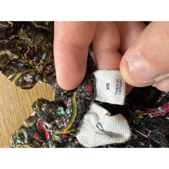 Gap Women Blouse Size XS Paisley Flutter Sleeve Lightweight Polyester Ruffles - Picture 6 of 13